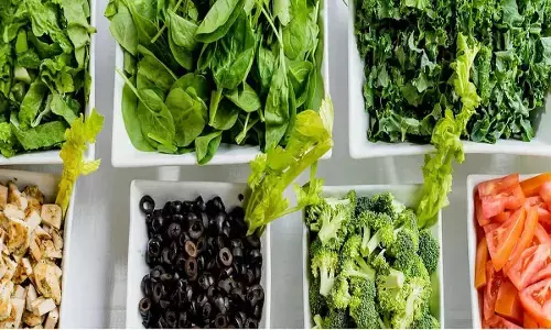 सर्दियों में जरूर करें इन सुपरफूड्स का सेवन बच सकते हैं इन बीमारियों से... सर्दियों में जरूर करें इन सुपरफूड्स का सेवन बच सकते हैं इन बीमारियों से...