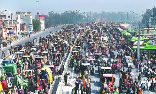 Delhi Kisan March: दिल्ली कूच की तैयारी में किसान, 1000 ट्रैक्टर-ट्राली हुई रवाना, जानिए!