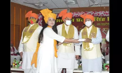 समाज में ज्ञानवान, न्यायवान और आदर्श नागरिक के रूप में अपनी पहचान बनाएं: मध्य प्रदेश राज्यपाल