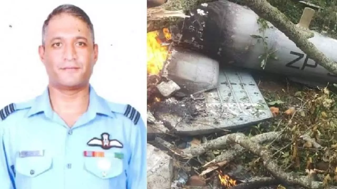 हेलीकॉप्टर क्रैश में अकेले बचे देवरिया के Captain Varun Singh, Bhopal में है घर