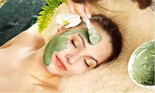 Beauty tips : धनिया से बनाए कुछ गजब के फेस पैक, जो बनाए आपका चेहरा बेदाग