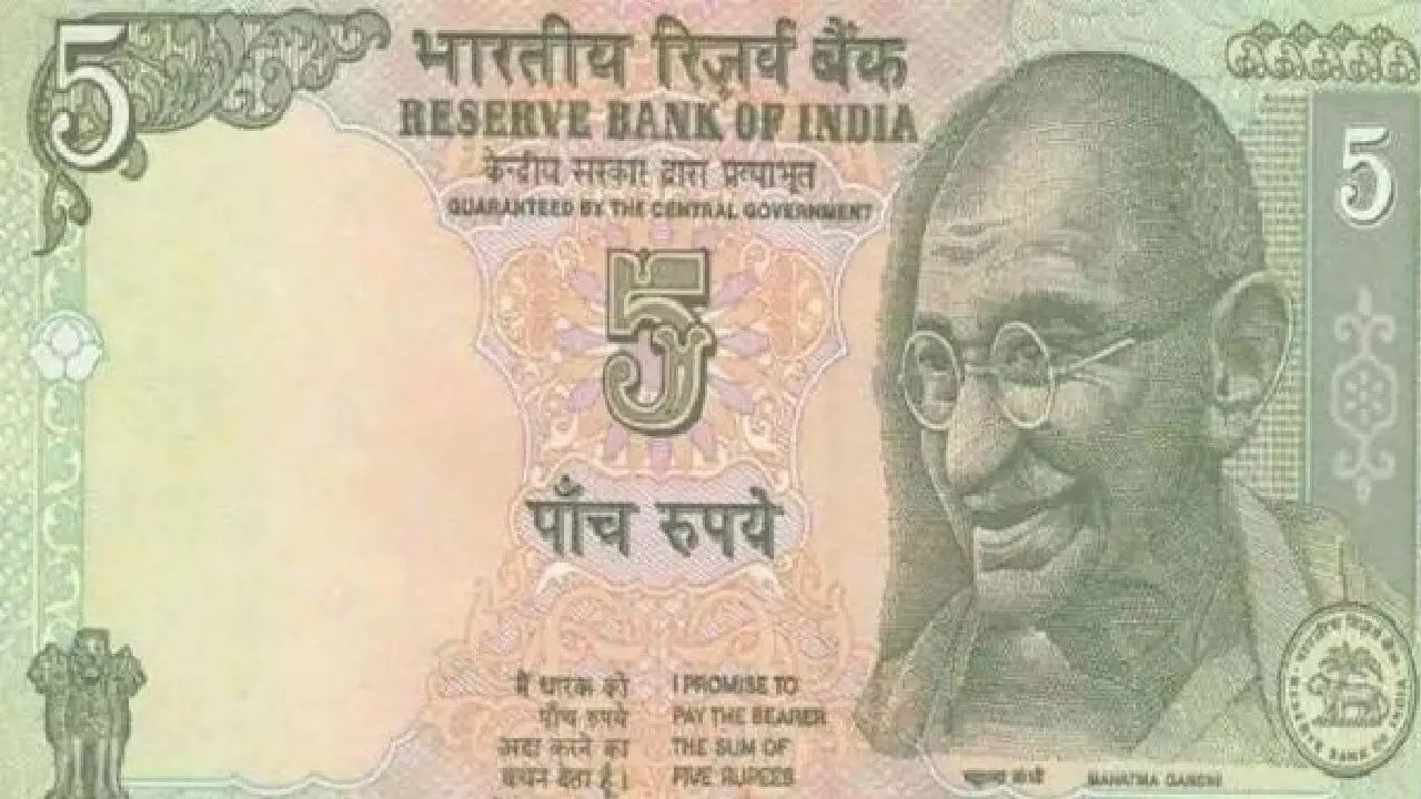 यदि आपके 5 की नोट में महात्मा गांधी के फोटो में लगा है चश्मा तो आपको मिलेंगे इतने करोड़ रूपए, जानिए!