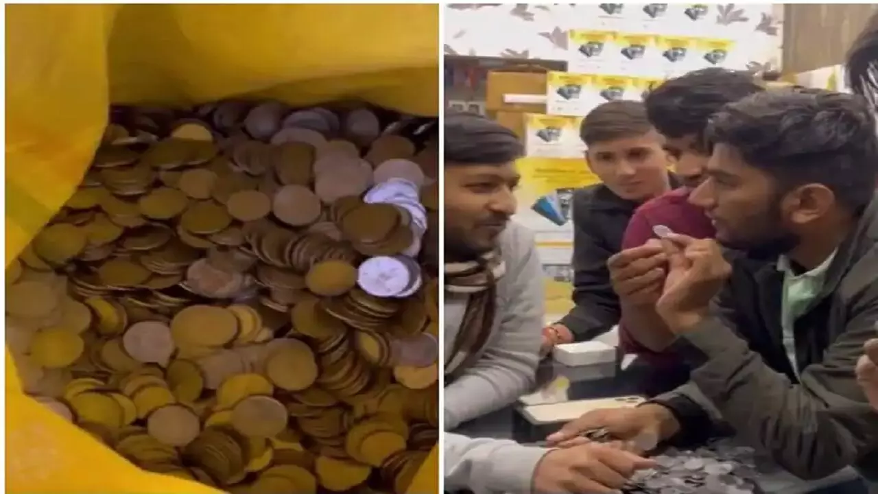 iPhone: जब सिक्कों का ढेर लेकर आईफोन खरीदने पहुंचा ग्राहक, दुकानदार ने पकड़ा   सिर, देखें फनी वीडियो