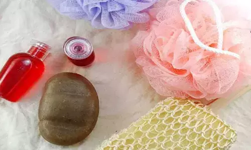 Disadvantages of Loofah : नहाते समय लूफा का उपयोग करने वाले हो जाएं सावधान