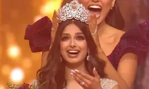 जानिए कौन है Harnaaz Kaur Sandhu जिन्होंने जीता Miss Universe 2021 का खिताब?