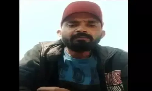 REWA: प्रेमिका के बारातियों पर प्रेमी ने किया फायर, एक बाराती घायल, पुलिस सुरक्षा में हुई शादी REWA: प्रेमिका के बारातियों पर प्रेमी ने किया फायर, एक बाराती घायल, पुलिस सुरक्षा में हुई शादी