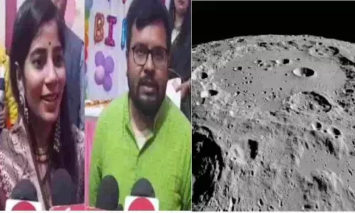 MP Satna: सतना के एक शख्स ने अपने बेटे को चांद में प्लाट दिला दिया, लेकिन वो उसका करेगा क्या? MP Satna: सतना के एक शख्स ने अपने बेटे को चांद में प्लाट दिला दिया, लेकिन वो उसका करेगा क्या?