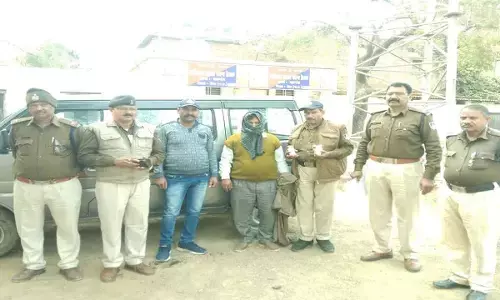 Accused caught with 10 boxes of narcotic cup syrup worth more than 1.5 lakh