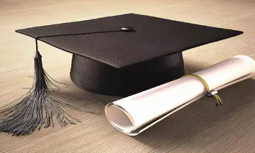 REWA: एक ऐसे प्रोफेसर जिन्होंने 9 की आयु में स्नातक तो 11 वर्ष में स्नातकोत्तर की पढ़ाई कर ली