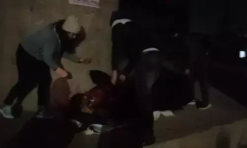 REWA: ठंड में कोई गरीब ठिठुरता मिले तो यह नंबर डाॅयल करें, पहुंच जाएगी मदद