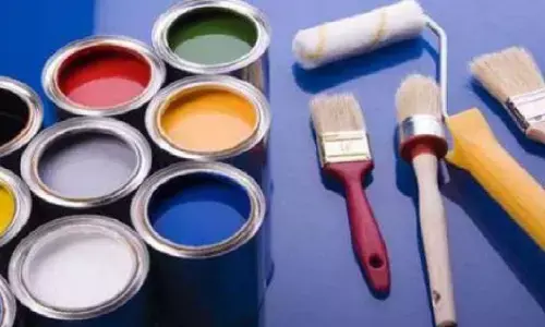 अगर बनना है करोड़पति तो तिजोरी के पास पोत दें ये रंग, घर में बरसेगा पैसा ही पैसा, जानिए!