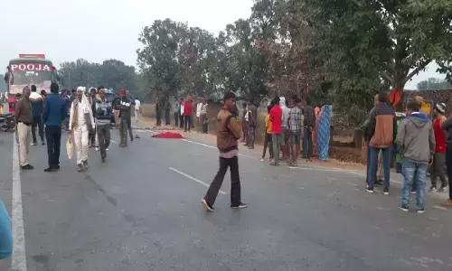 Rewa Accident News: वृद्ध को बल्कर ने कुचला, ट्रैक्टर ने युवक को मारी टक्कर