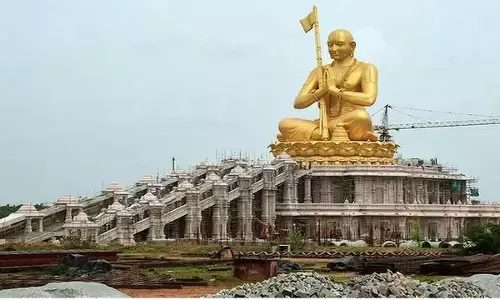 100 करोड़ में तैयार हुई आचार्य रामनुजाचार्य की सबसे बड़ी प्रतिमा, पूरे प्रोजेक्ट की लागत 1400 करोड़ 100 करोड़ में तैयार हुई आचार्य रामनुजाचार्य की सबसे बड़ी प्रतिमा, पूरे प्रोजेक्ट की लागत 1400 करोड़