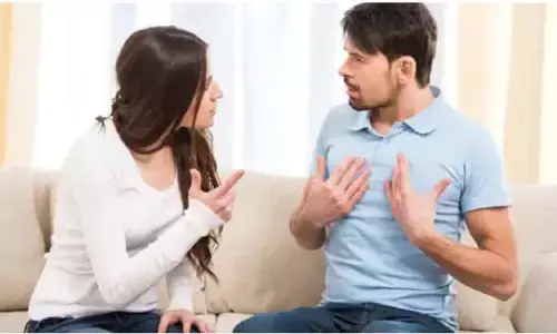 Relationship Advice: आपकी इन बेवकूफियों की वजह से टूट सकते हैं आपके रिलेशनशिप Relationship Advice: आपकी इन बेवकूफियों की वजह से टूट सकते हैं आपके रिलेशनशिप