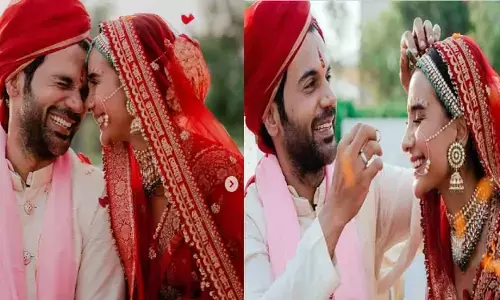 राजकुमार राव के पैर अपनी शादी के रिसेप्शन पार्टी में ऐसे थिरकने लगे राजकुमार राव के पैर अपनी शादी के रिसेप्शन पार्टी में ऐसे थिरकने लगे