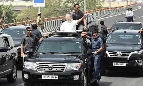 पीएम मोदी की Z+ सुरक्षा में क्या-क्या रहता है, गार्ड्स हमेशा ब्लैक सूटकेस में क्या लिए रहते हैं