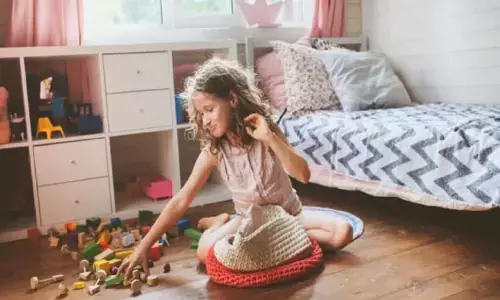 Parenting Tips: अपने बच्चों को जिम्मेदार बनाने के लिए अपनाएं ये टिप्स