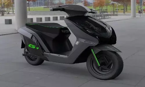 जानिए Earth Energy Glyde Plus इलेक्ट्रिक स्कूटर के बारे में, मात्र 2.5 घंटे में हो जाता है फुल चार्ज जानिए Earth Energy Glyde Plus इलेक्ट्रिक स्कूटर के बारे में, मात्र 2.5 घंटे में हो जाता है फुल चार्ज