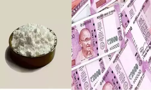 चाहते है की चुटकी बजाते ही मिल जाए पैसा और नौकरी तो करे अबीर का टोटका, जानिए कैसे?