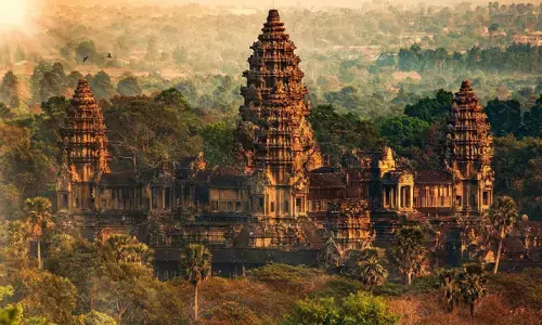 विश्व का सबसे बड़ा हिन्दू मंदिर ऐसे देश में है जहां कोई हिन्दू नहीं है, इतिहास जानकर मजा आ जाएगा