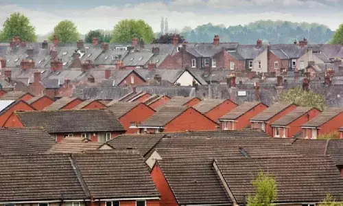 घर की छत पर  रखे है ऐसे सामान तो तुरंत हटा दे, नहीं तो होगा कुछ ऐसा कि खुल जाएगी आपकी बुद्धि, जानिए!