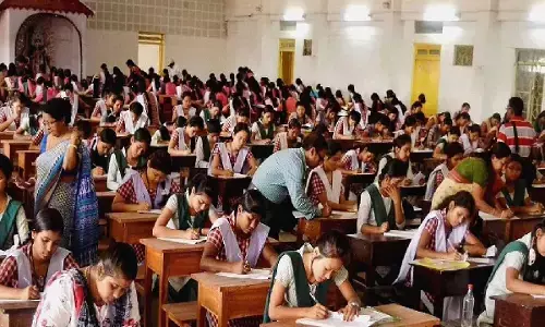 स्कूल या कॉलेज की परीक्षा में होना है पास तो करे ये टोटका, 100 प्रतिशत मिलेगी सफलता, जानिए!