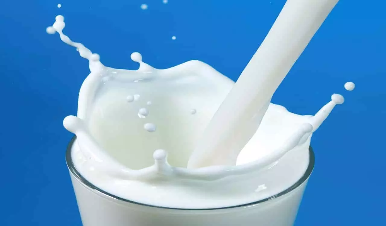 छोटे बच्चों को नहीं पिलाना चाहिए कच्चा दूध, हो सकते हैं कई तरह के नुकसान