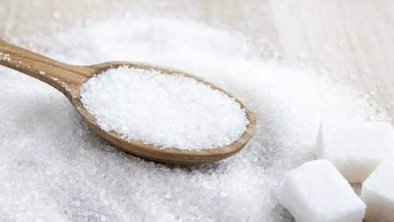 चीनी का टोटके से बन जाएंगे बिगड़े काम, शनि होगा मजबूत, जानिए!