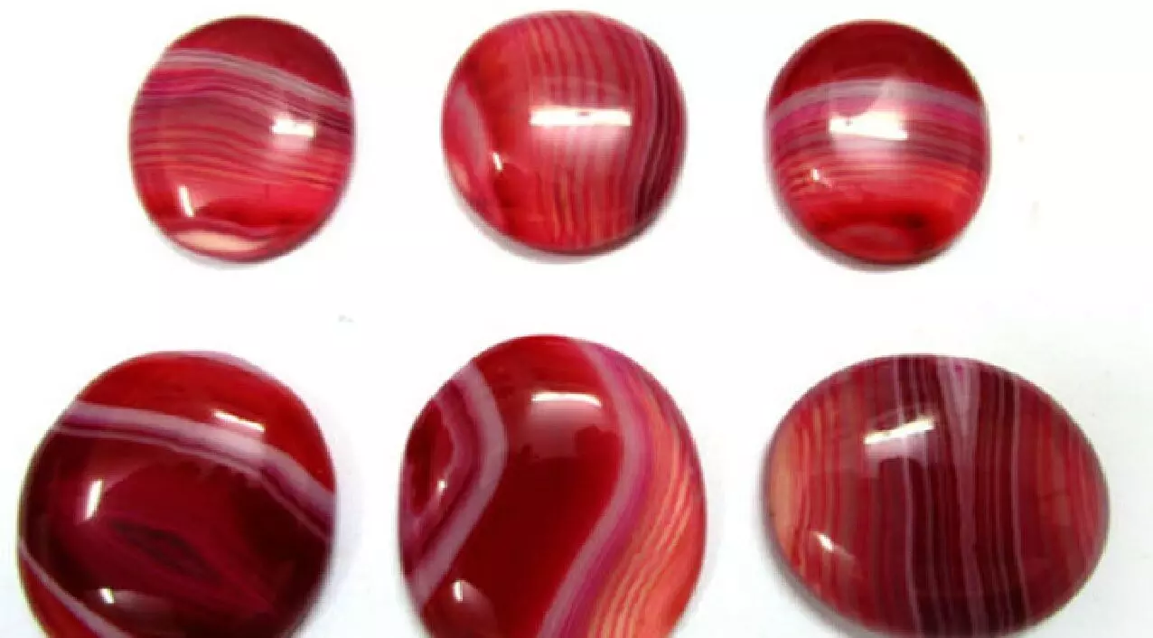 गोमेद रत्न धारण करते ही भाग्य चमक जाएगा गोमेद रत्न धारण करते ही भाग्य चमक जाएगा