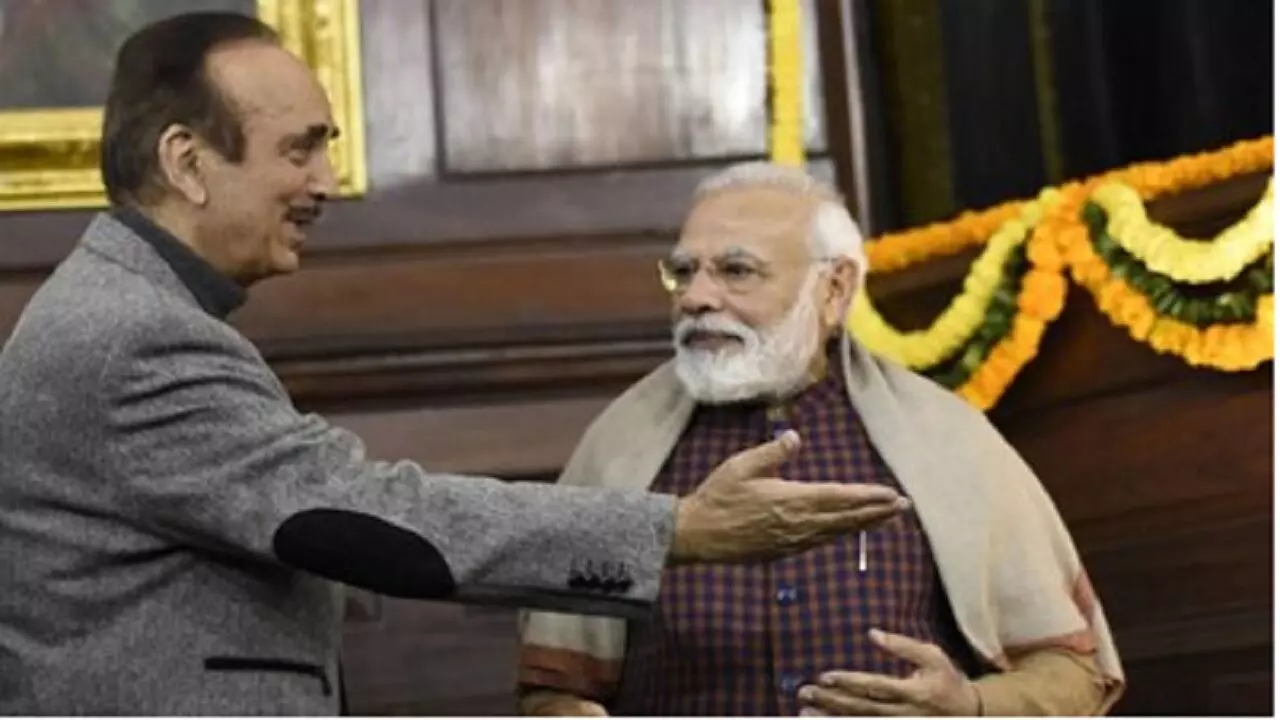 Ghulam Nabi Azad: गुलाम नबी आज़ाद को पद्म भूषण मिला तो कोंग्रेसी खिसिया क्यों गए