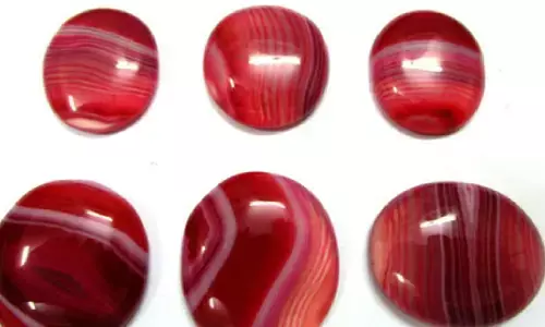 गोमेद रत्न धारण करते ही भाग्य चमक जाएगा