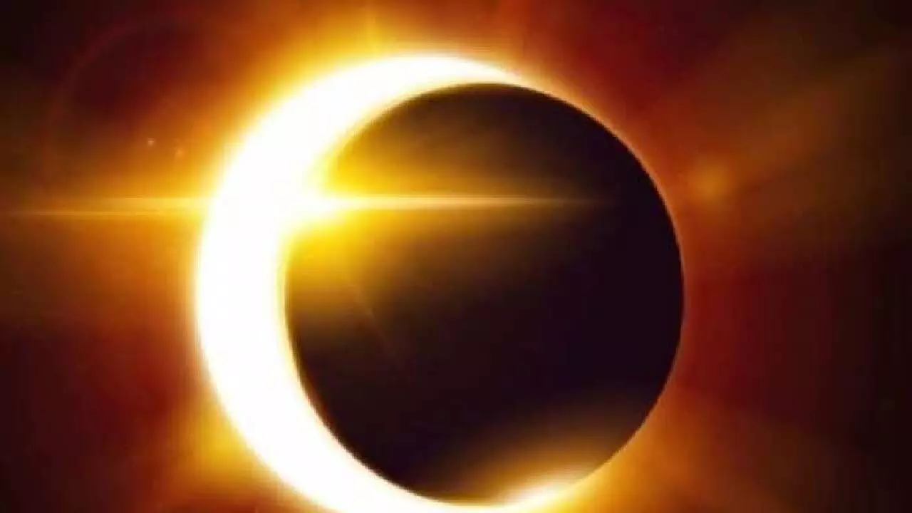 Solar Eclipse 2022: सूर्य पर मंडराएगी काली छाया, इस साल पड़ेंगे 2 सूर्य ग्रहण, जाने डेट और टाइम