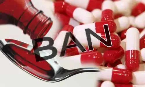 रीवा: झोले में कफ सिरप बेचने जा रहा युवक चढ़ा पुलिस के हत्थे, 87 शीशी कफ सिरप जब्त