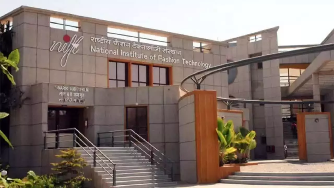NIFT Entrance Exam 2022 Admit Card: राष्ट्रीय फैशन प्रौद्योगिकी संस्थान ने जारी किये प्रवेश पात्र, @nift.ac.in पर करें डाउनलोड NIFT Entrance Exam 2022 Admit Card: राष्ट्रीय फैशन प्रौद्योगिकी संस्थान ने जारी किये प्रवेश पात्र, @nift.ac.in पर करें डाउनलोड
