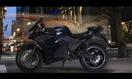 Cyborg GT 120 Electric Sports Bike Launched: भारत में लांच हुई सिंगल चार्ज में 180 किमी की रेंज देने वाली सुपर ई-बाइक Cyborg GT 120 Electric Sports Bike Launched: भारत में लांच हुई सिंगल चार्ज में 180 किमी की रेंज देने वाली सुपर ई-बाइक
