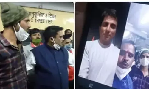 रीवा के पवन तिवारी का इलाज कराएंगे एक्टर सोनू सूद, ट्रीटमेंट के लिए भेजा जयपुर रीवा के पवन तिवारी का इलाज कराएंगे एक्टर सोनू सूद, ट्रीटमेंट के लिए भेजा जयपुर