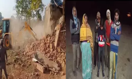 रीवा: प्रशासन ने ढहाए 7 ग्रामीणों के मकान, PM आवास योजना के तहत बने थे मकान