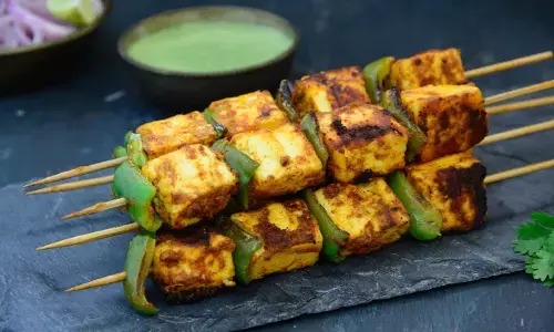 Paneer Tikka Masala Recipe: घर में ऐसे बनाएं पनीर टिक्का, स्वाद ऐसा की करेंगे वाह