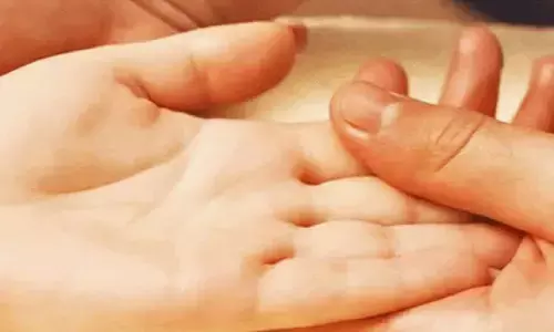 ऐसे लोग कमाते हैं खूब पैसा, जिनकी हथेली में हो ऐसा निशान