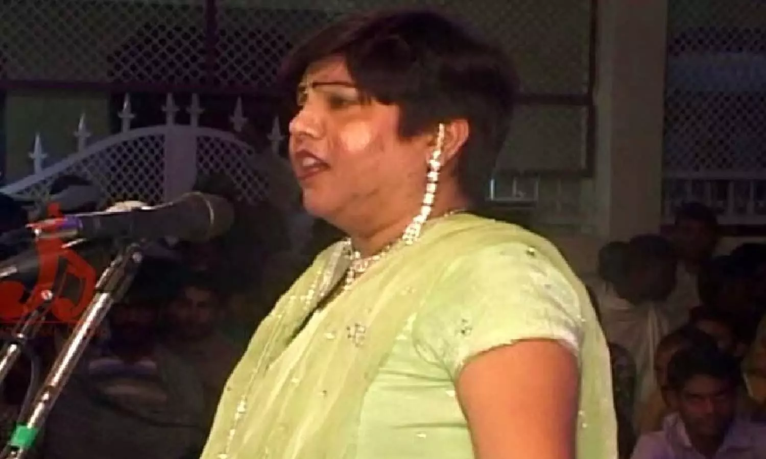 Haryanvi Singer Sarita Choudhary Death: मशहूर सिंगर सरिता चौधरी की मौत, खून से सनी मिली लाश Haryanvi Singer Sarita Choudhary Death: मशहूर सिंगर सरिता चौधरी की मौत, खून से सनी मिली लाश