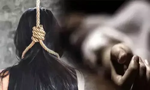 Indore News: पुलिसकर्मी प्रेमी के घर फांसी में झूल गई प्रेमिका, शादी को लेकर हुआ था विवाद