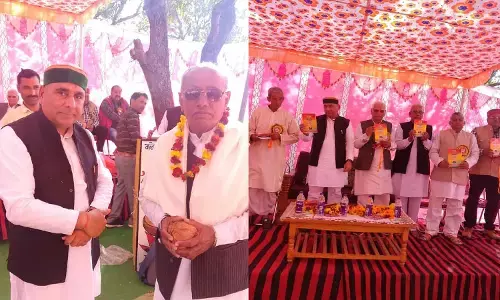 रीवा: सगरा गांव में आयोजित हुआ वरिष्ठ नागरिक सम्मान समारोह, सूर्य वैभव वंशावली पुस्तक विमोचित