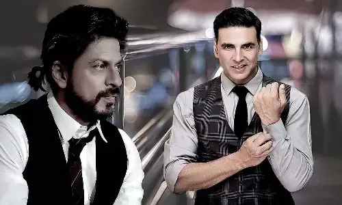 Shahrukh Khan on target of KRK Shahrukh Khan on target of KRK