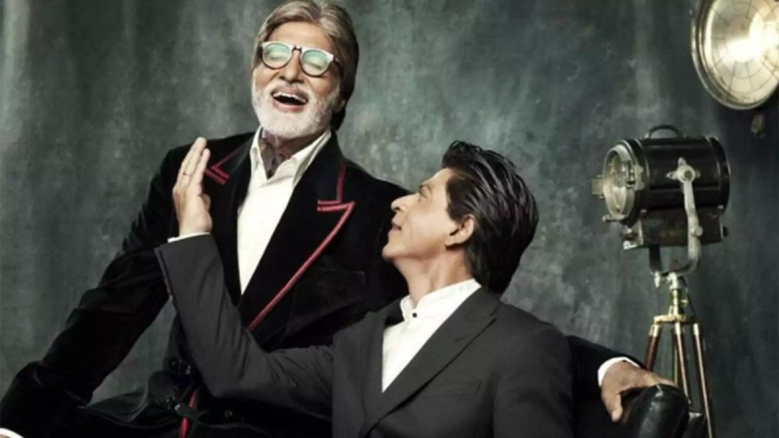 When Shahrukh Khan faced Amitabh Bachchan for first time know