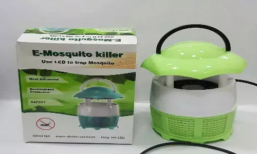 Anti Mosquito Lamp: गर्मी में भिनभिनाते मच्छारों से हैं परेशान? तो ये LED लैंप आपको राहत देगा