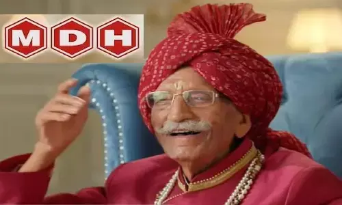 MDH Masala Acquisition: बिकने की कगार पर आ गया मसाला किंग MDH ब्रांड, कौन खरीद रहा? MDH Masala Acquisition: बिकने की कगार पर आ गया मसाला किंग MDH ब्रांड, कौन खरीद रहा?