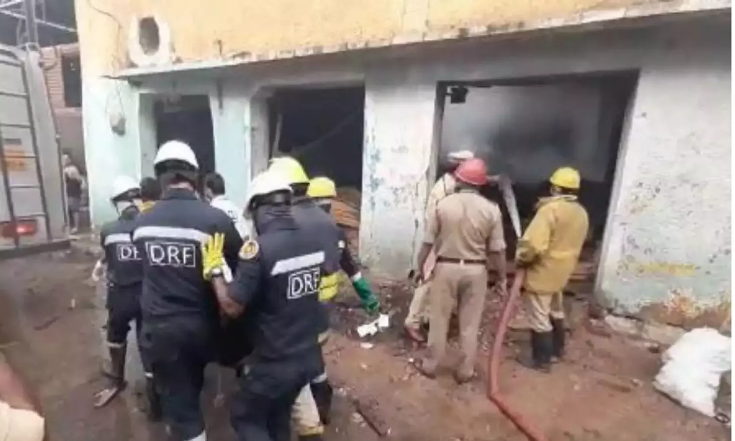 हैदराबाद: भोईगुड़ा में कबाड़ की दुकान में आग लगने से 11 लोग जिंदा जले, सभी बिहार के रहने वाले