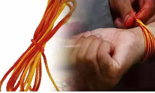 Chaitra Navratri 2022: कलावा धारण करते ही आ जाएगी आपके अंदर शक्ति, गलत पहना तो होगा अनर्थ