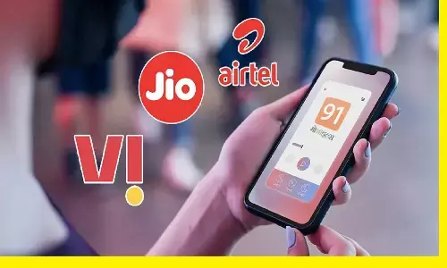 Vi 31 Days Recharge Plan: Jio और Airtel ने 30 दिन वाले प्लान जारी किए तो Vi ने 31 का प्लान लॉन्च कर दिया