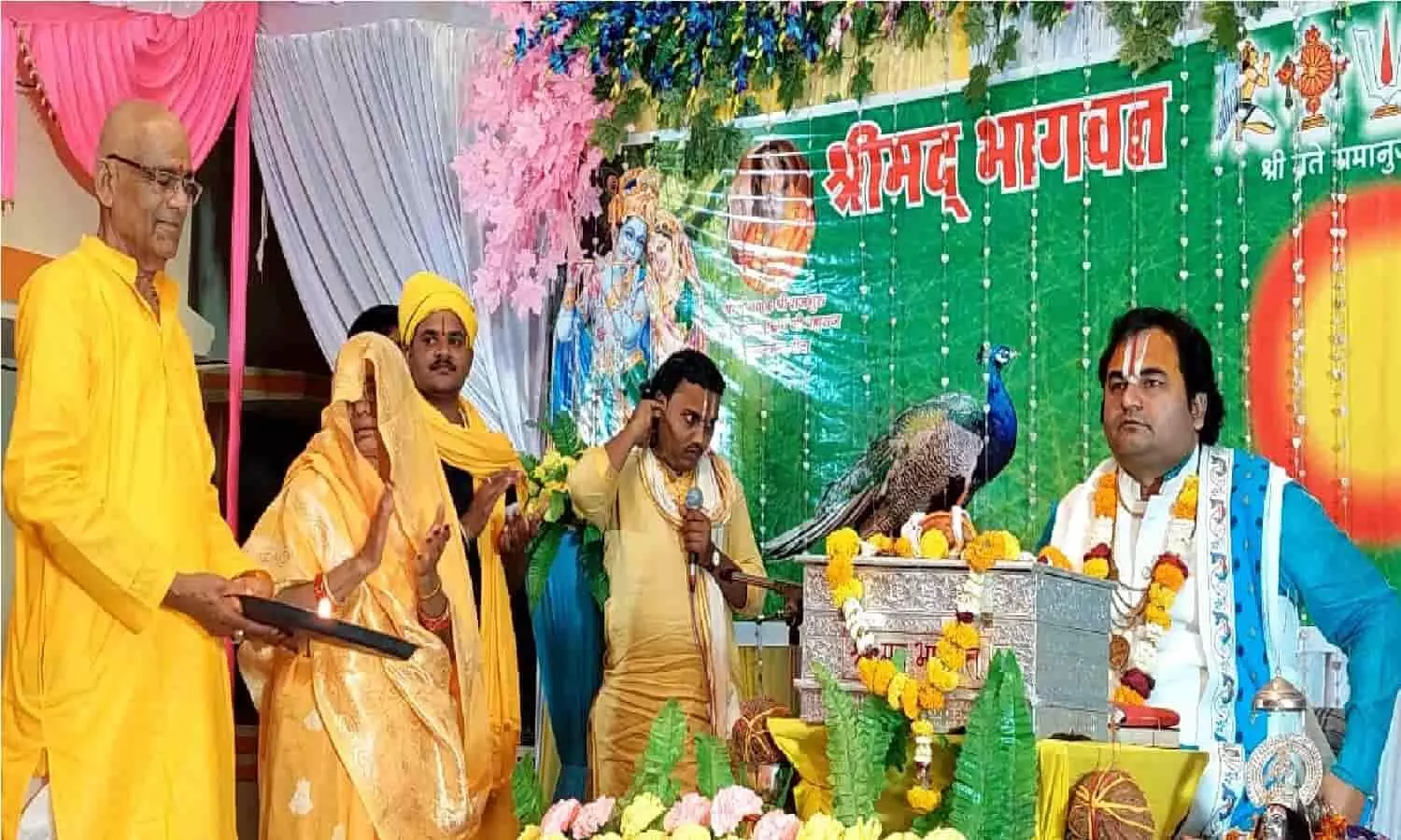 रीवा: संतान को संपत्ति से अधिक संस्कारों की आवश्यकता है आचार्य श्री कृपा शंकर जी महाराज चित्रकूट धाम रीवा: संतान को संपत्ति से अधिक संस्कारों की आवश्यकता है आचार्य श्री कृपा शंकर जी महाराज चित्रकूट धाम